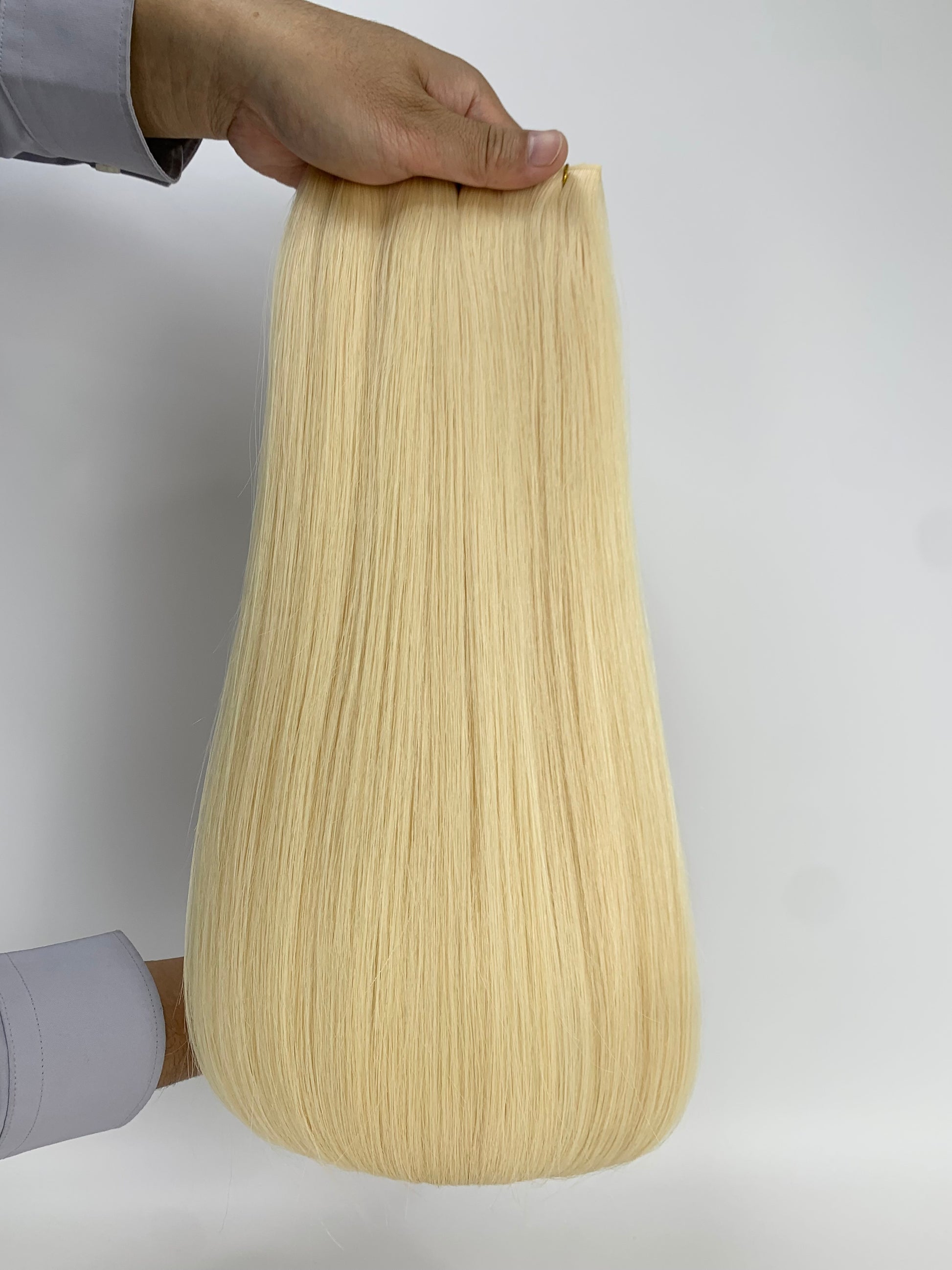 Twin Tabs Butterfly Genius Weft - 100% Virgin Human Hair Extensions - bleach blonde (#613) color swatch