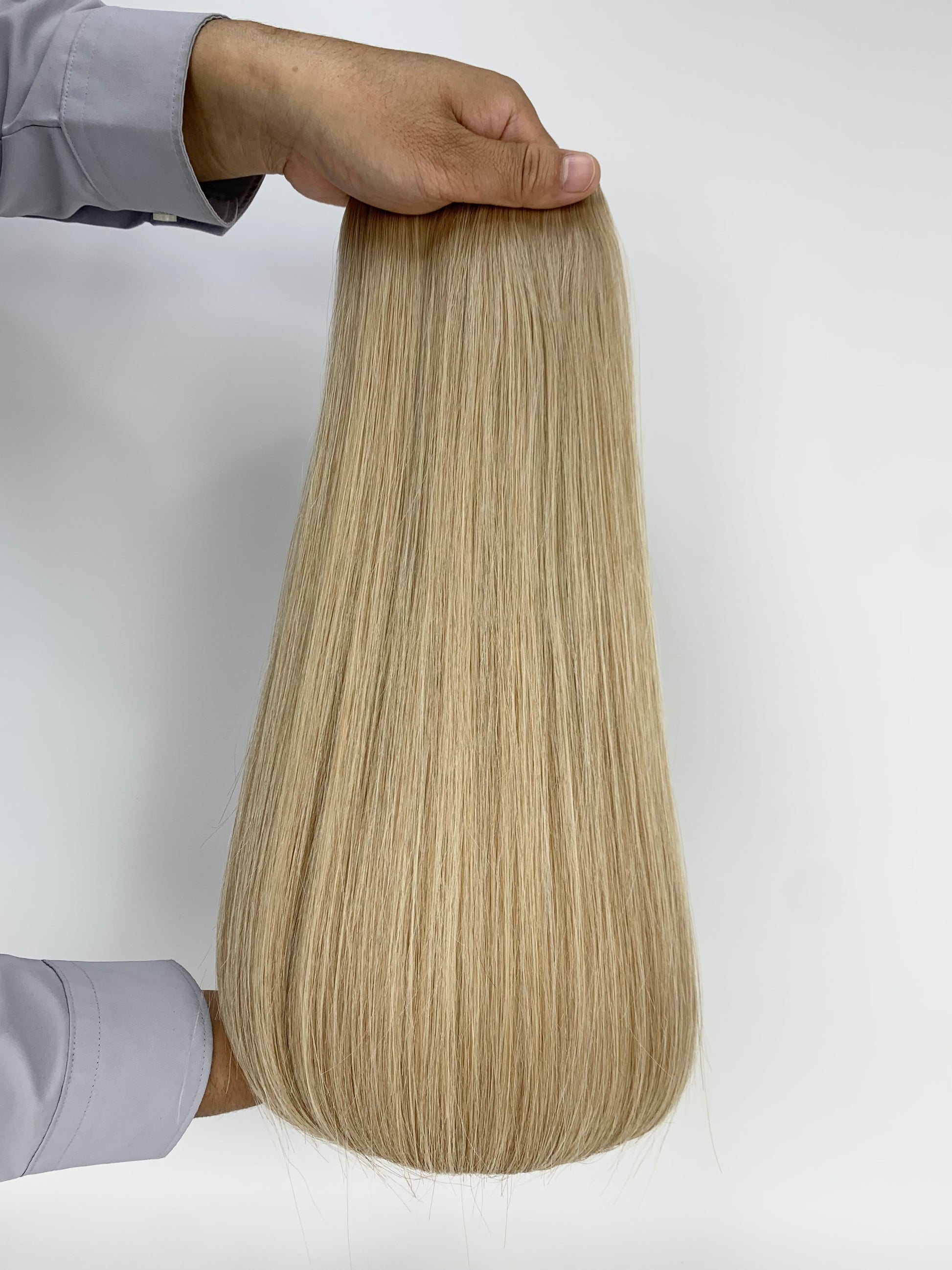 Twin Tabs Butterfly Genius Weft - 100% Virgin Human Hair Extensions - sandy blonde (#MDM) color swatch